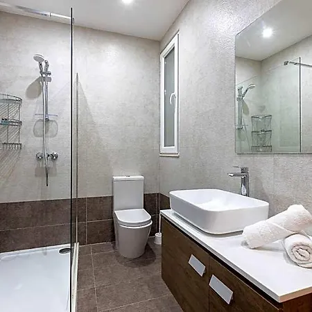 - With Stunning Views Shared Pool Szálloda Gozo
